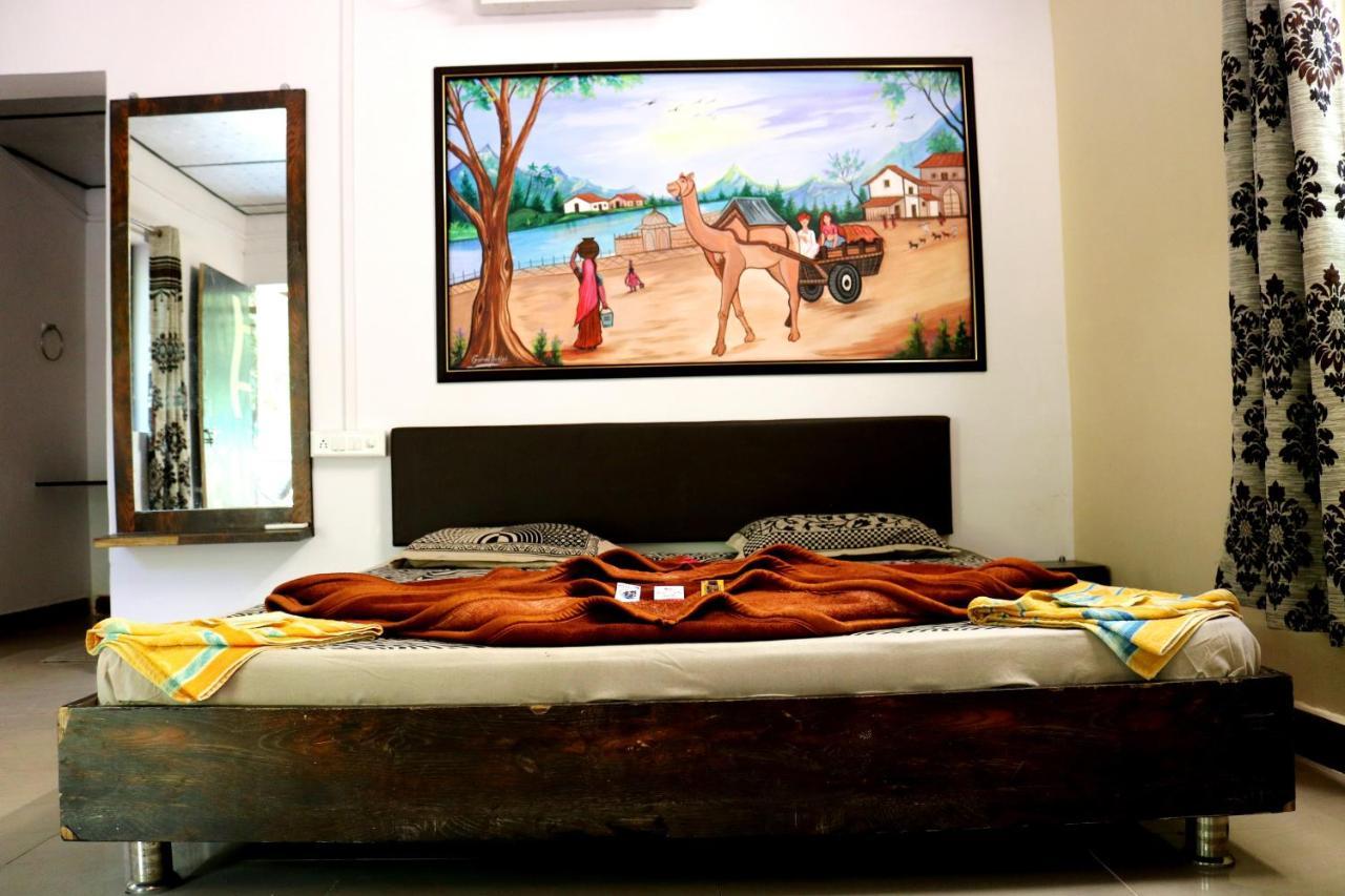 The Wilds Villa Gir Jungle Stay With Swimming Pool Sasan Gir Exterior foto